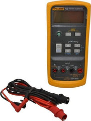 Fluke - 0 V to 24 V, Current Calibrator - LCD Display, +/-10% Basic DC Accuracy - Strong Tooling