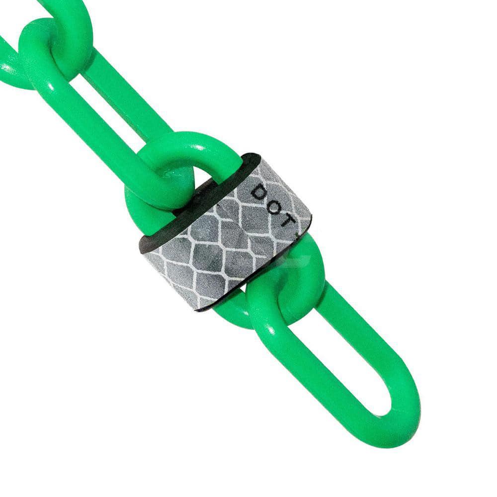 Barrier Rope & Chain; Type: Safety Barrier Chain; Material: Plastic; Color: Green; Rope/Chain Material: Plastic; Hook Fitting Material: None; Snap End Material: None; Color: Safety Green; Length (Feet): 100.00; 100.000; Overall Length: 100.00