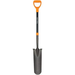 Fiskars - Shovels, Spades, Diggers & Hoes Type: Spade Blade Type: Round - Strong Tooling