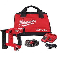 Milwaukee Tool - Staplers & Staple Guns Type: Crown Stapler Type of Power: Battery - Strong Tooling