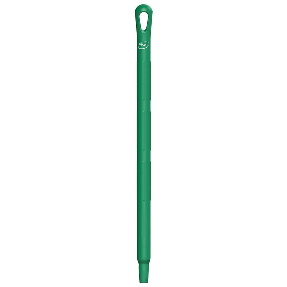 Remco - Broom/Squeegee Poles & Handles Connection Type: European Threaded Handle Material: Polypropylene - Strong Tooling