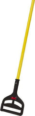 O-Cedar - 60" Standard Fiberglass Quick Connect Mop Handle - 1" Handle Diam, 1 to 5" Wet Mop Head Band, Use with Wet Mops - Strong Tooling