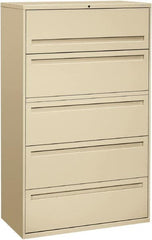 Hon - 42" Wide x 67" High x 19-1/4" Deep, 5 Drawer Roll-Out, Roll-Out Posting - Steel, Putty - Strong Tooling