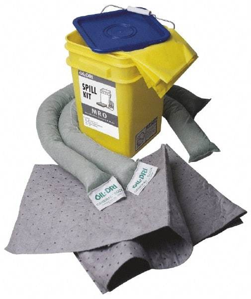 Oil-Dri - Universal Spill Kit - 5 Gal Pail - Strong Tooling