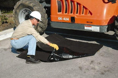 UltraTech - 12 Gal Capacity per Package, Oil Only Pad - 10' Long x 10' Wide, Polypropylene - Strong Tooling