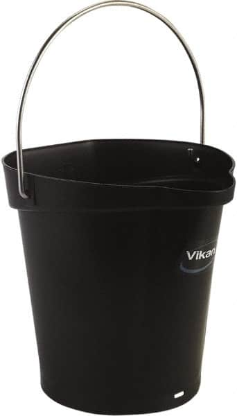 Vikan - 1-1/2 Gal, Polypropylene Round Black Single Pail with Pour Spout - Handle Included - Strong Tooling