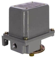 Square D - 7 and 9 NEMA Rated, SPDT, 0.2 to 10 psi, Electromechanical Pressure and Level Switch - Adjustable Pressure, 120 VAC at 6 Amp, 125 VDC at 0.22 Amp, 240 VAC at 3 Amp, 250 VDC at 0.27 Amp, 1/4 Inch Connector, Screw Terminal, For Use with 9012G - Strong Tooling