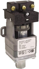 Square D - SPDT, 1.5 to 75 psi, Electromechanical Pressure and Level Switch - Adjustable Pressure, 120 VAC at 6 Amp, 125 VDC at 0.22 Amp, 240 VAC at 3 Amp, 250 VDC at 0.27 Amp, 1/4 Inch Connector, Screw Terminal, For Use with 9012G - Strong Tooling