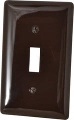 Hubbell Wiring Device-Kellems - 1 Gang, 4-1/2 Inch Long x 2.78 Inch Wide, Standard Switch Plate - Toggle Switch, Brown, Nylon - Strong Tooling