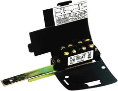 Square D - Contactor Electrical Interlock - For Use with Class 8539/8739 Type SB/SC/SD/SE/SF/SG Contactor and Class 9422 Type RN/RP/RR/RT Contactor - Strong Tooling