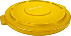 Rubbermaid - Round Lid for Use with 32 Gal Round Trash Cans - Yellow, Low-Density Polyethylene, For Brute Trash Cans - Strong Tooling