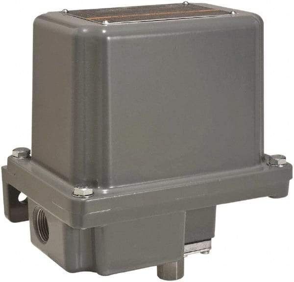 Square D - 7 and 9 NEMA Rated, DPDT, 3 to 150 psi, Electromechanical Pressure and Level Switch - Adjustable Pressure, 120 VAC at 6 Amp, 125 VDC at 0.22 Amp, 240 VAC at 3 Amp, 250 VDC at 0.11 Amp, 1/4 Inch Connector, Screw Terminal, For Use with 9012G - Strong Tooling