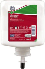 SC Johnson Professional - 1 L Moisturizing Cream - Comes in Cartridge, Fragrance Free, Silicone Free - Strong Tooling