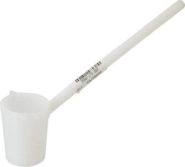 Dynalon Labware - 100 ml Polyethylene Short Dipper - 9" Long Handle - Strong Tooling