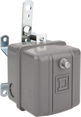 Square D - 1 NEMA Rated, DPST, Float Switch Pressure and Level Switch - 575 VAC, Line-Load-Load-Line Terminal - Strong Tooling