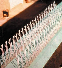 Bird-X - Plastic Bird Spikes - 4-1/2 Inch High x 4-1/2 Inch Wide x 25 Ft. Long x 1 Inch Thick - Strong Tooling