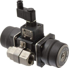 Gemini Valve - 3/4" Pipe, 720 psi WOG Rating Stainless Steel Pneumatic Spring Return with Solenoid Actuated Ball Valve - Reinforced PTFE Seal, Standard Port, Threaded (NPT) End Connection - Strong Tooling